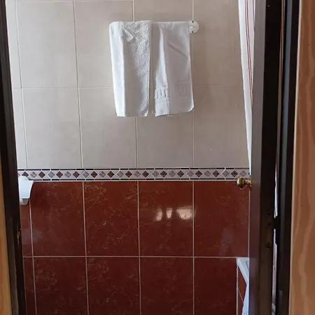 Montes בית הארחה